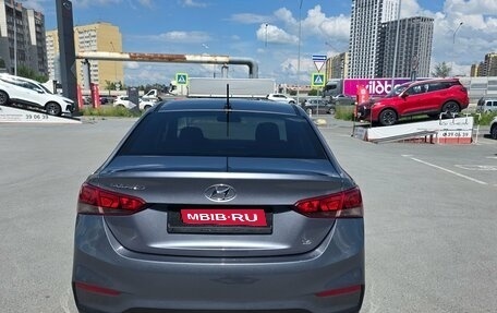 Hyundai Solaris II рестайлинг, 2018 год, 1 225 000 рублей, 5 фотография