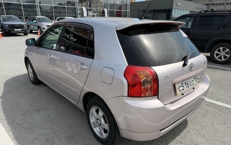 Toyota Corolla, 2005 год, 590 000 рублей, 3 фотография