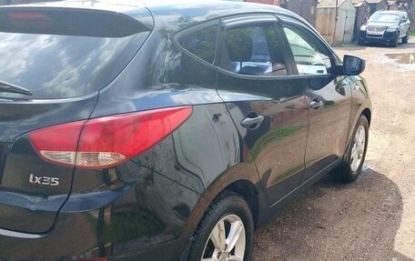 Hyundai ix35 I рестайлинг, 2010 год, 950 000 рублей, 2 фотография