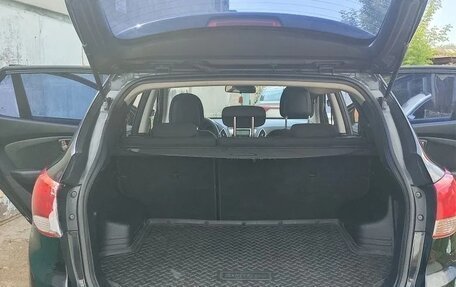 Hyundai ix35 I рестайлинг, 2010 год, 950 000 рублей, 10 фотография