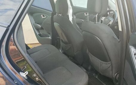 Hyundai ix35 I рестайлинг, 2010 год, 950 000 рублей, 13 фотография