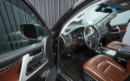 Toyota Land Cruiser 200, 2016 год, 7 000 000 рублей, 9 фотография