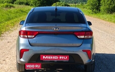 KIA Rio IV, 2018 год, 1 350 000 рублей, 6 фотография