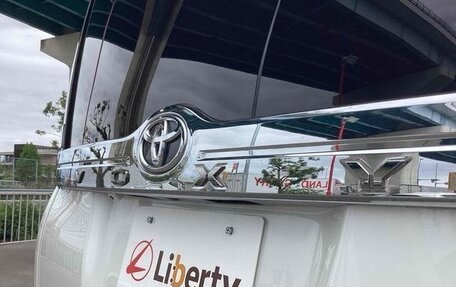 Toyota Voxy III, 2016 год, 1 820 000 рублей, 10 фотография