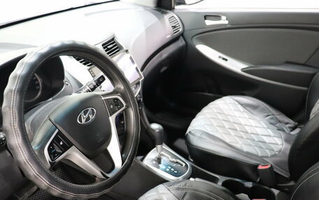 Hyundai Solaris II рестайлинг, 2012 год, 610 000 рублей, 17 фотография