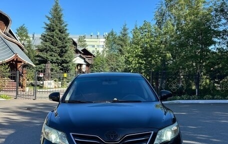 Toyota Camry, 2009 год, 875 000 рублей, 2 фотография
