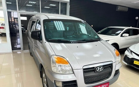 Hyundai Starex I рестайлинг, 2005 год, 600 000 рублей, 1 фотография