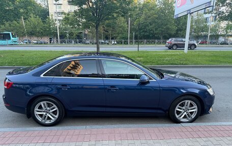 Audi A4, 2015 год, 2 000 000 рублей, 4 фотография