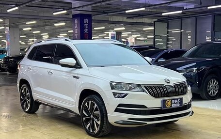 Skoda Karoq I, 2022 год, 2 060 000 рублей, 5 фотография