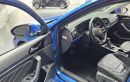 Volkswagen Jetta VII, 2023 год, 1 900 000 рублей, 22 фотография