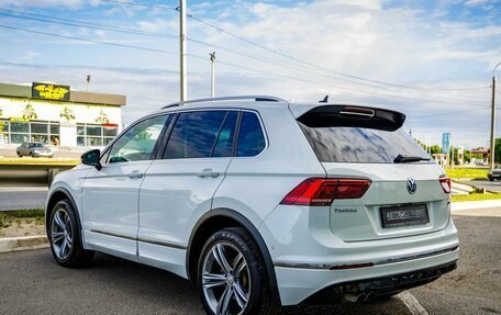 Volkswagen Tiguan II, 2018 год, 2 598 000 рублей, 5 фотография