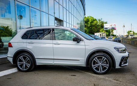 Volkswagen Tiguan II, 2018 год, 2 598 000 рублей, 8 фотография