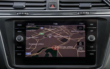 Volkswagen Tiguan II, 2018 год, 2 598 000 рублей, 22 фотография