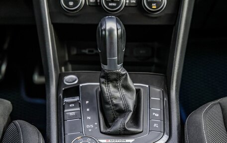 Volkswagen Tiguan II, 2018 год, 2 598 000 рублей, 25 фотография