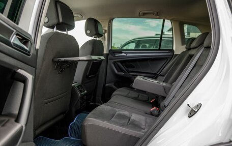 Volkswagen Tiguan II, 2018 год, 2 598 000 рублей, 36 фотография