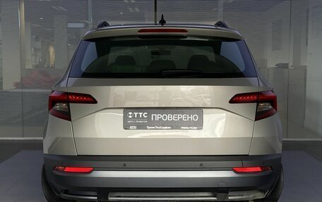 Skoda Karoq I, 2021 год, 2 640 000 рублей, 7 фотография