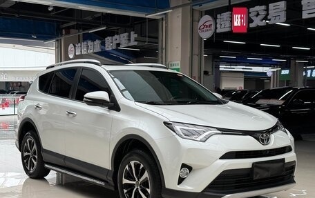 Toyota RAV4, 2017 год, 1 850 000 рублей, 1 фотография