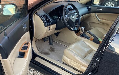 Honda Accord VII рестайлинг, 2004 год, 800 000 рублей, 10 фотография