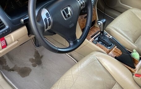 Honda Accord VII рестайлинг, 2004 год, 800 000 рублей, 9 фотография