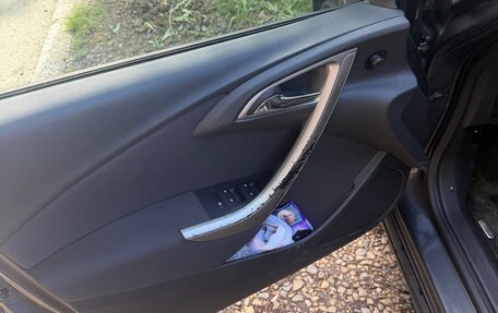 Opel Astra J, 2012 год, 770 000 рублей, 6 фотография