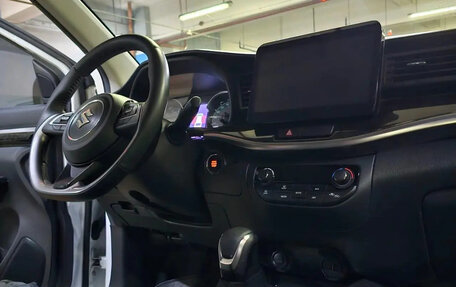 Suzuki XL7, 2025 год, 2 380 000 рублей, 8 фотография