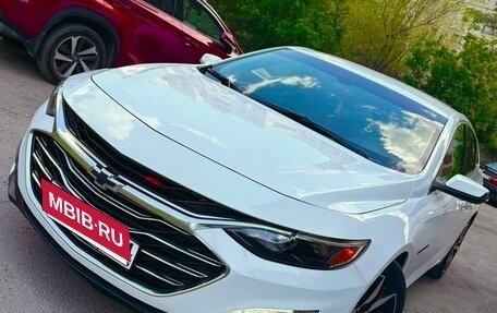 Chevrolet Malibu IX, 2019 год, 1 950 000 рублей, 1 фотография