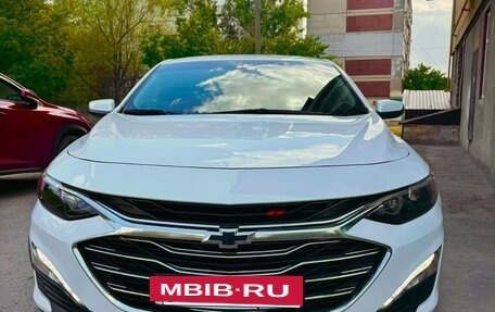 Chevrolet Malibu IX, 2019 год, 1 950 000 рублей, 3 фотография