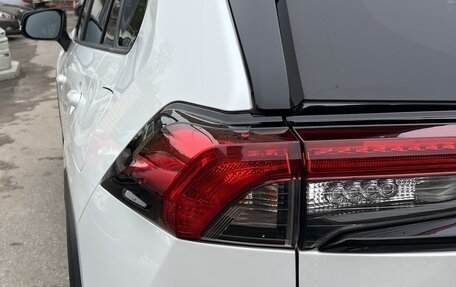 Toyota RAV4, 2021 год, 3 999 999 рублей, 3 фотография