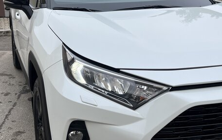 Toyota RAV4, 2021 год, 3 999 999 рублей, 19 фотография