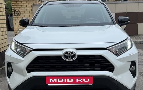 Toyota RAV4, 2021 год, 3 999 999 рублей, 33 фотография