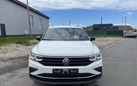 Volkswagen Tiguan II, 2023 год, 2 480 000 рублей, 2 фотография