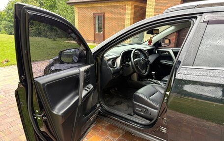 Toyota RAV4, 2018 год, 2 450 000 рублей, 7 фотография