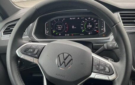 Volkswagen Tiguan II, 2023 год, 2 480 000 рублей, 9 фотография