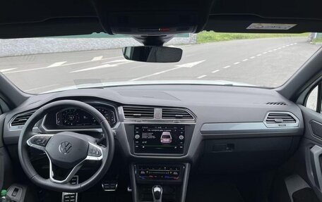 Volkswagen Tiguan II, 2023 год, 2 480 000 рублей, 8 фотография