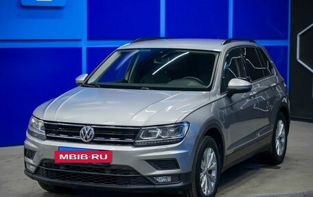 Volkswagen Tiguan II, 2020 год, 2 100 000 рублей, 2 фотография