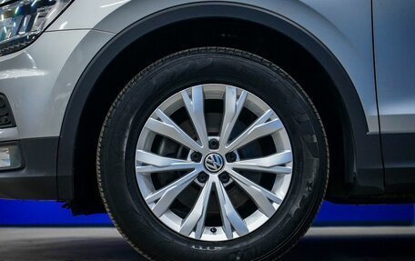 Volkswagen Tiguan II, 2020 год, 2 100 000 рублей, 10 фотография