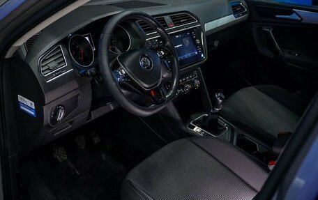 Volkswagen Tiguan II, 2020 год, 2 100 000 рублей, 11 фотография