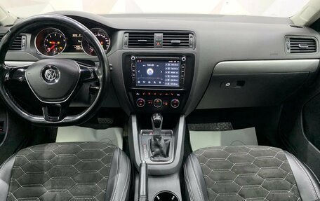 Volkswagen Jetta VI, 2015 год, 1 040 000 рублей, 9 фотография