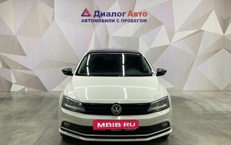 Volkswagen Jetta VI, 2015 год, 1 040 000 рублей, 2 фотография