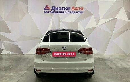 Volkswagen Jetta VI, 2015 год, 1 040 000 рублей, 6 фотография
