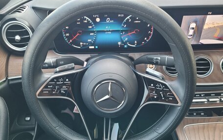 Mercedes-Benz E-Класс, 2022 год, 4 370 000 рублей, 9 фотография