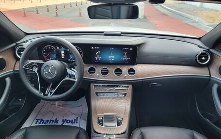 Mercedes-Benz E-Класс, 2022 год, 4 370 000 рублей, 8 фотография