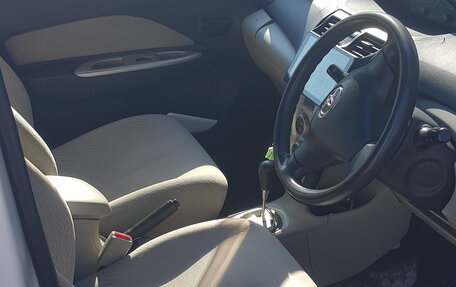 Toyota Belta, 2005 год, 580 000 рублей, 1 фотография
