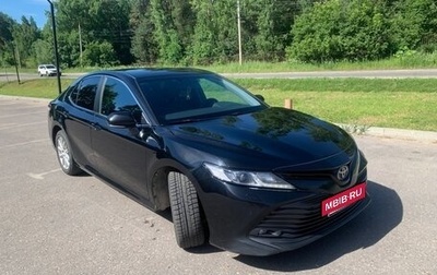 Toyota Camry, 2019 год, 2 400 000 рублей, 1 фотография