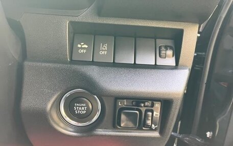 Suzuki Jimny, 2023 год, 16 фотография