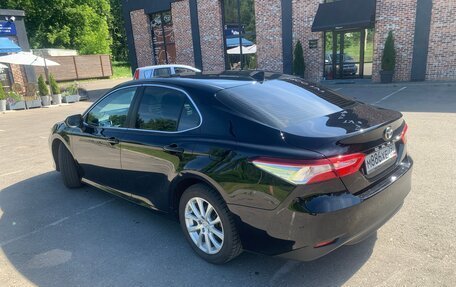 Toyota Camry, 2019 год, 2 400 000 рублей, 5 фотография