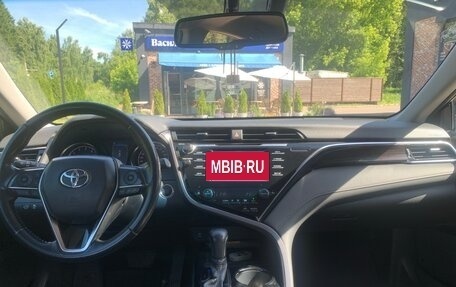 Toyota Camry, 2019 год, 2 400 000 рублей, 13 фотография