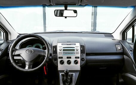 Toyota Corolla Verso I, 2007 год, 883 000 рублей, 16 фотография