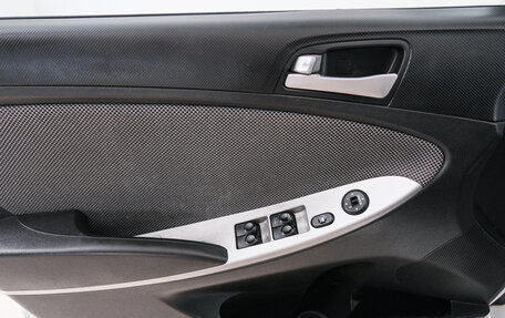 Hyundai Solaris II рестайлинг, 2011 год, 699 000 рублей, 19 фотография