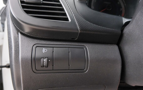 Hyundai Solaris II рестайлинг, 2011 год, 699 000 рублей, 20 фотография